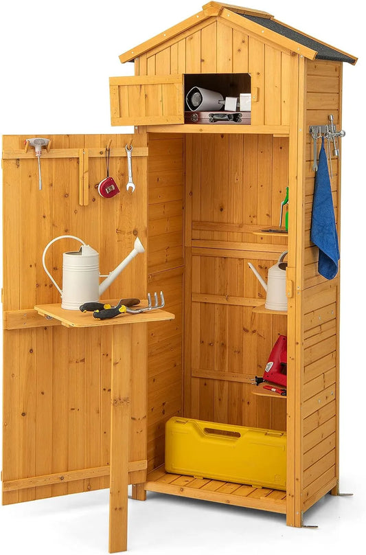 Armoire de jardin Costway, 3 Étagères Amovibles, Porte avec Loquet, Toit Asphalte, Naturel, Bois, 8 Crochets, Tablette Pliable, Compartiment