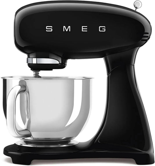 Smeg robot pâtissier SMF03BLEU, Bol 4,8 L, 10 Niveaux de Vitesse, 3 Batteurs, puissance 800W, Fonction Mise en Marche Progressive, finition noire